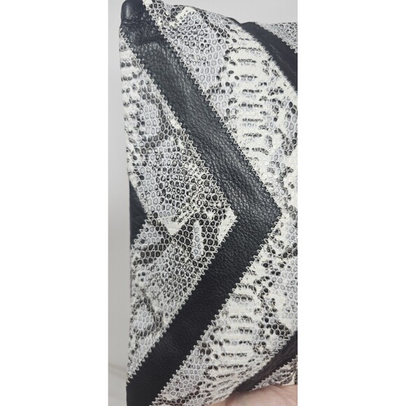 Helena De Natalio Leather Snake Foldover Clutch Bag Black White Chevron Pattern - Picture 4 of 13